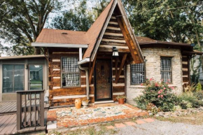 Downtown-Urban Cabin Unique Stay